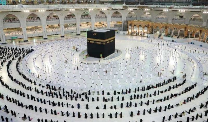 Umrah in Easter