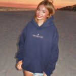 Why Everyone Talks About Pink Palm Puff Styles