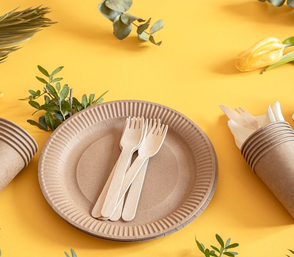 Why Reliable Packaging and Disposable Cutlery Matter for Toronto Businesses