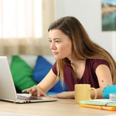 The Ultimate Guide to Online Studying in the UAE