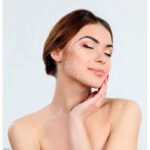 كيف تُشدّ عمليات شد الوجه في أبوظبي الجلد المترهل؟