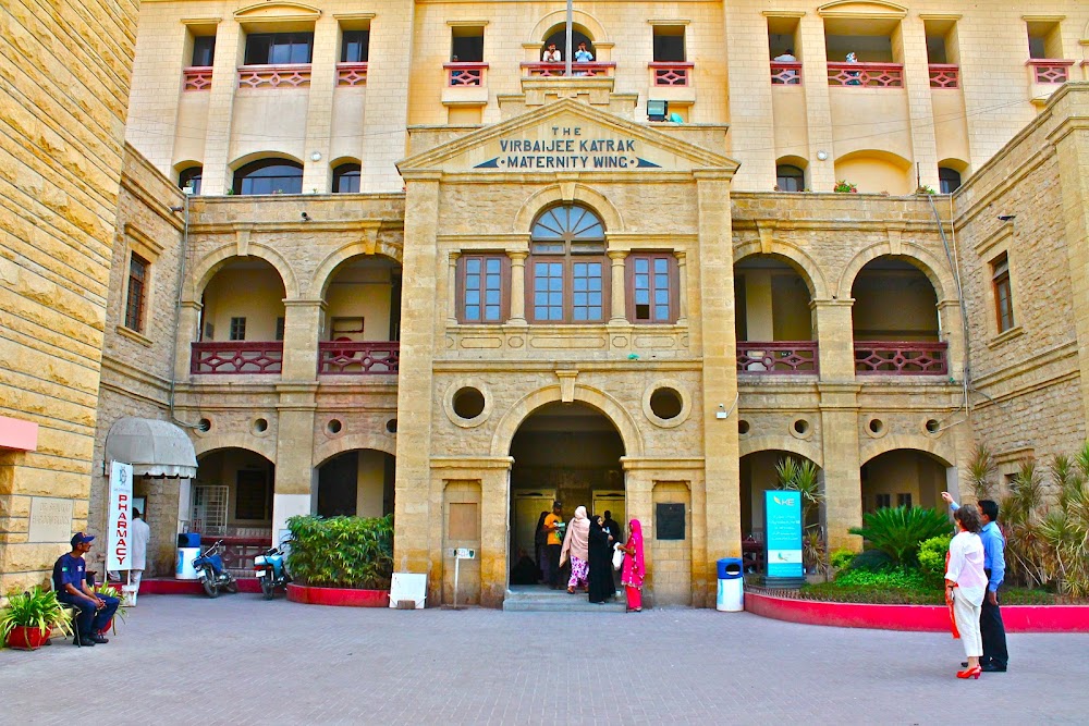 Famous gynaecologist in Karachi